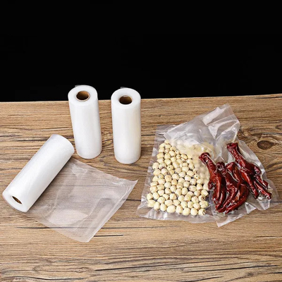 Bolsas de vacío de nailon para alimentos Rollos de bolsa de sellado al vacío grabados en relieve para embalaje